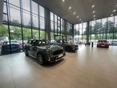 -上海普陀宝诚MINI4S店(红柳路店)