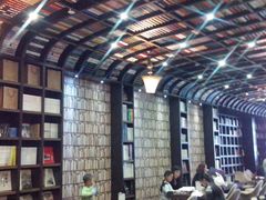 -钟书阁(松江泰晤士小镇店)