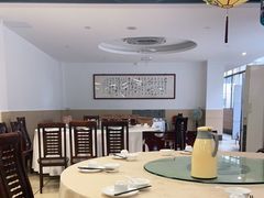 -品香菜馆(旗峰路中侨大厦店)