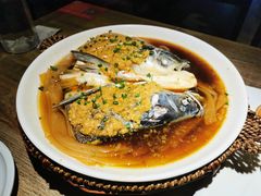 舌尖上的鱼头-蜜桃餐厅·江浙融合菜(荟聚购物中心店)