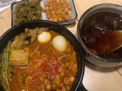 老街酸汤红薯粉-俏凤凰(美林M·LIVE天地东座店)