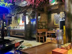 大堂-城墙拐拐火锅(三峡广场黑金冠店)