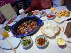 -何师傅美蛙鱼头(汉街店)