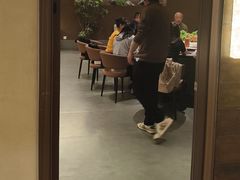 -阿瓦山寨·湘菜现炒·剁椒鱼头王(咸阳总店)