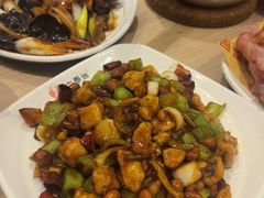 -六泰居·尔滨地标·东北菜(泰山路店)