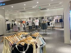-URBAN REVIVO(佛山南海万达广场店)