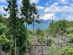 -梭布垭石林景区