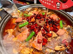 -辣尚瘾·烤鱼·新川菜(牡丹园直营店)