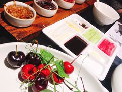 樱桃鹅肝-小大董·烤鸭(凤凰汇店)