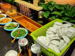 -呷佬·长沙手工米粉(金沙江路店)