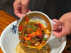 -李犟大爆鳝面·手工蟹黄包(湖滨西湖店)