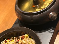 -云海肴·汽锅鸡·云南菜(天山百盛优客店)