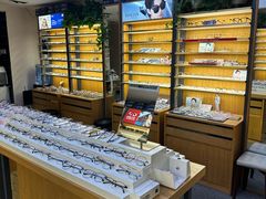-优医视平价眼镜超市蔡司依视路折扣(小马厂店)