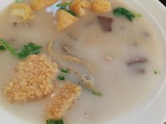 -大脸鸭记鸭血粉丝·小锅米线(水游城店)