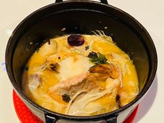 叻沙海鲜珐琅锅-AZUR聚(香格里拉饭店)