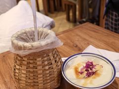 -云阿蛮云南生烫牛肉米线(奉贤路店)