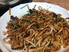 干炒牛河-悦来悦牛潮汕牛肉火锅(大浪店)