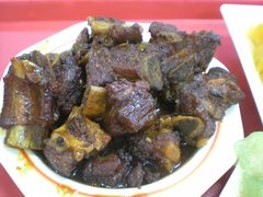 诱人的红烧小排-新四方美食城(中山店)