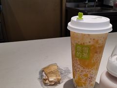 -奈雪的茶(广州万菱汇PRO店)