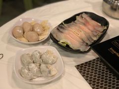 韭菜饺-鲜入围煮花胶鸡海鲜火锅