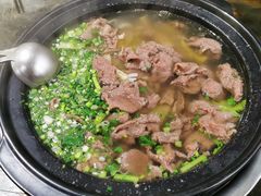 -乐山食古香跷脚牛肉
