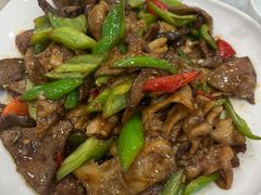 -李连贵熏肉美食酒楼(东市商贸店)