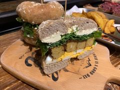 -Catch Bagel(芳草地店)