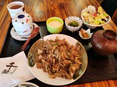 牛肉舞茸定食-千懿六本木酒场(常熟路店)