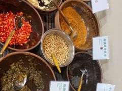 -阿山卓·野生菌火锅·纳西火塘烤肉