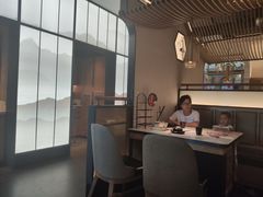 -左庭右院鲜牛肉火锅(浦江欢乐颂店)