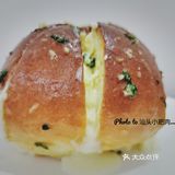 蒜香奶酪面包