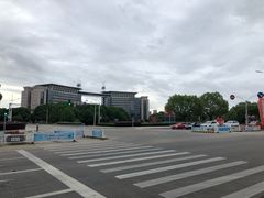 -香榭丽酒店(海宁皮革城店)