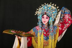 -华韵京剧摄影(洋桥角门东店)