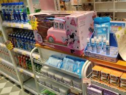 -嗨本可潮玩仓(大兴大悦春风里店)