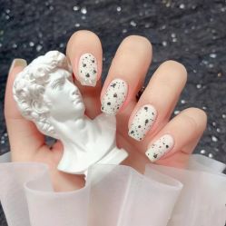 -悦指间美甲美睫