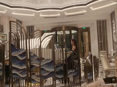 -浅深(世茂滨江精品店)