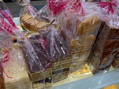 -红房子西点(汇联商厦天钥桥路店)