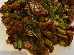 怪味牛柳-恩宏德餐馆(平山道店)