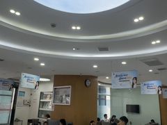 -雅悦齿科(顾村公园店)