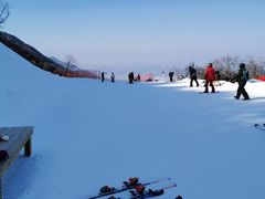 -鳌山滑雪度假区