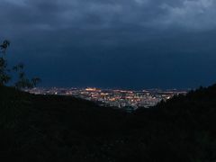 -鬼笑石后山停车场