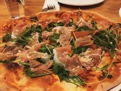 -城市大道红炉披萨烘焙坊