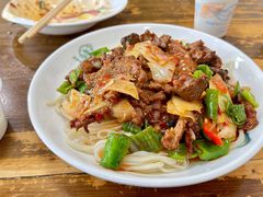 -歹歹的加个面过油肉拌面