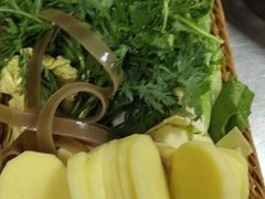 -四季喧黔味豆米火锅(万达广场店)