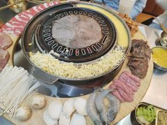 -胡悦里韩式烤肉(芝罘万达广场店)