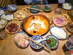 -洱火云南酸菜牛肉火锅(石景山当代商城店)