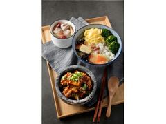 沸腾石锅香汁牛腩饭-牛楠楠·香港牛腩茶餐厅(永旺店)