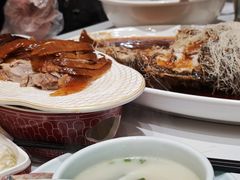 -梅利汴京烤鸭•开封豫菜地标店(东大街店)