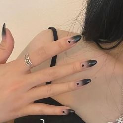 -悦指间美甲美睫