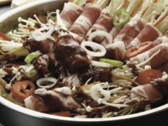 -猪啊牛呀羊啊铜盘烤肉(正大广场店)